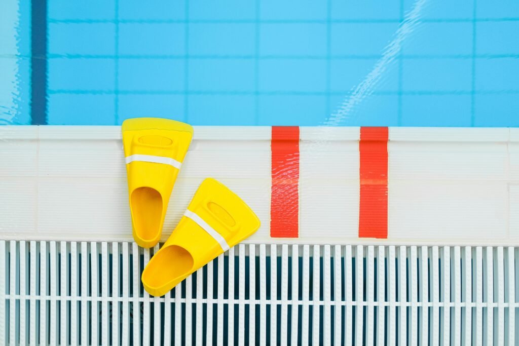 Palmes de natation illustrant un avis sur un modèle Decathlon